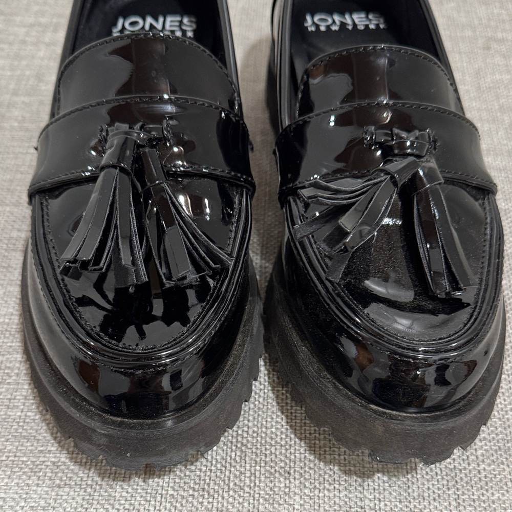 Jones New York Glossy Black Tassel Loafers - Picture 5 of 5